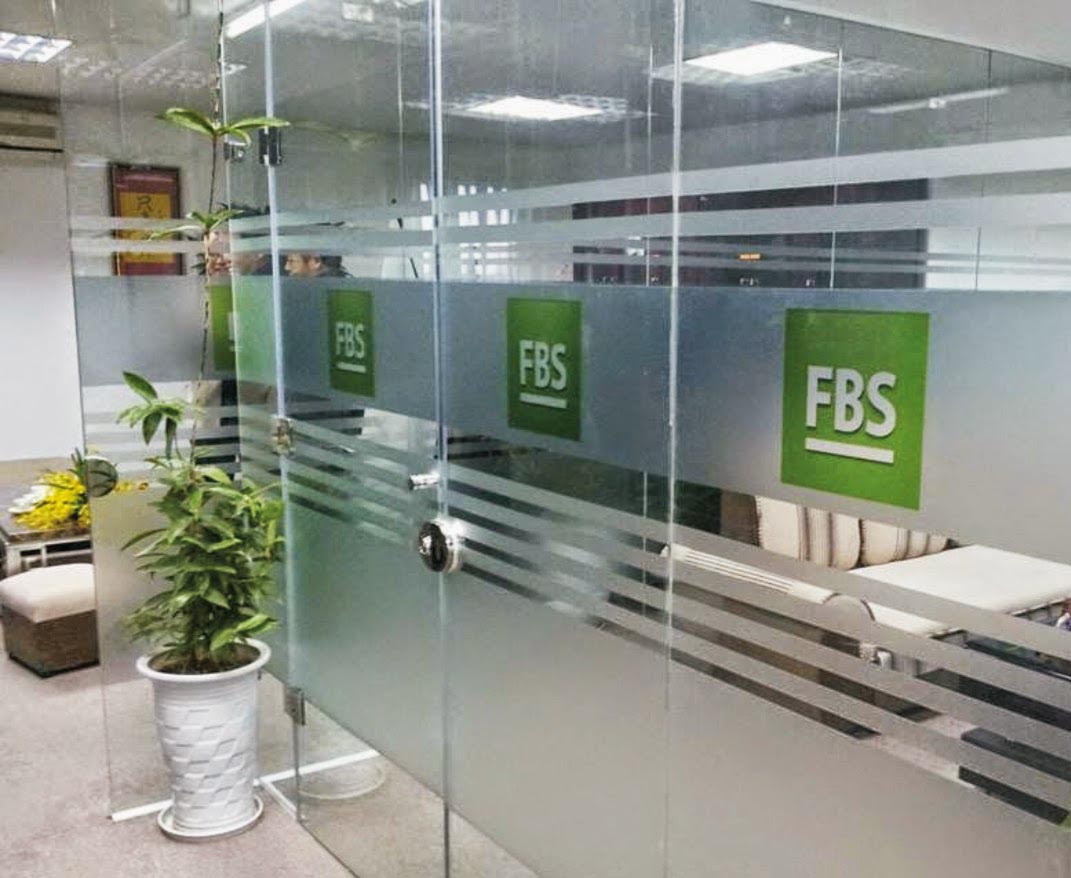 Mẫu decal dán kính mờ 05