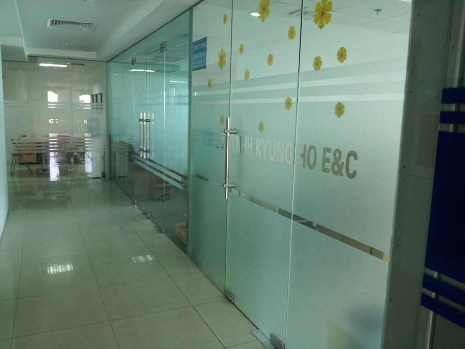 Mẫu decal dán kính mờ 24